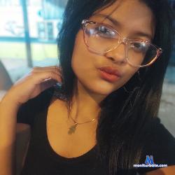 mia_pettiteee stripchat livecam performer profile