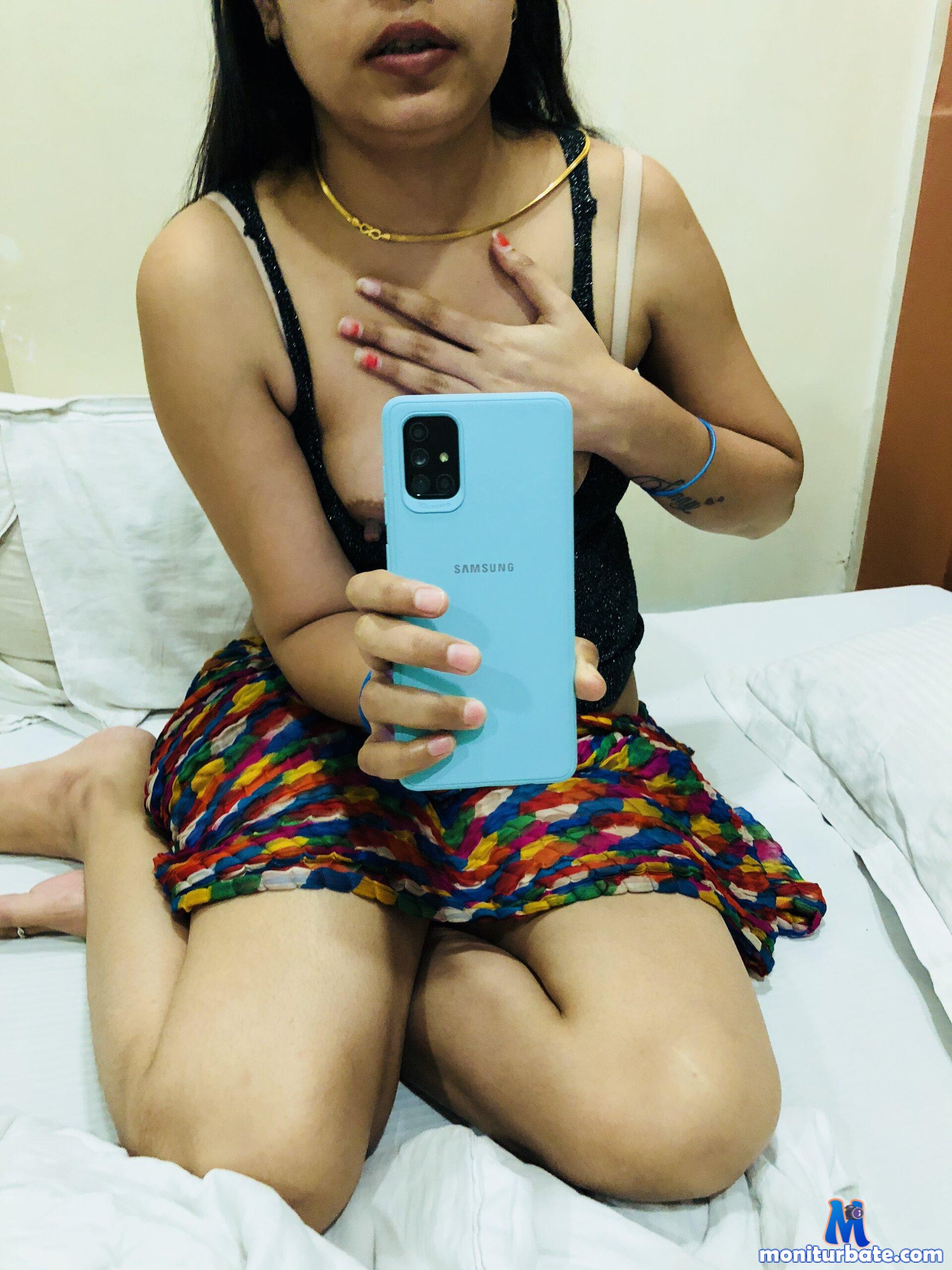 Rakhijaan@xh Stripchat performer