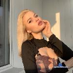 MilaCutee stripchat livecam show performer room profile