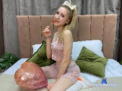 BellaSvenson stripchat livecam performer profile