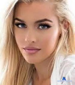 Hellis_S stripchat livecam performer profile