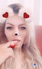 Hot_Dirty_Skinny stripchat livecam show performer room profile