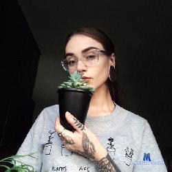 AriaVandal stripchat livecam performer profile