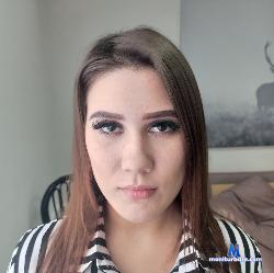 Bella_Wafer stripchat livecam performer profile