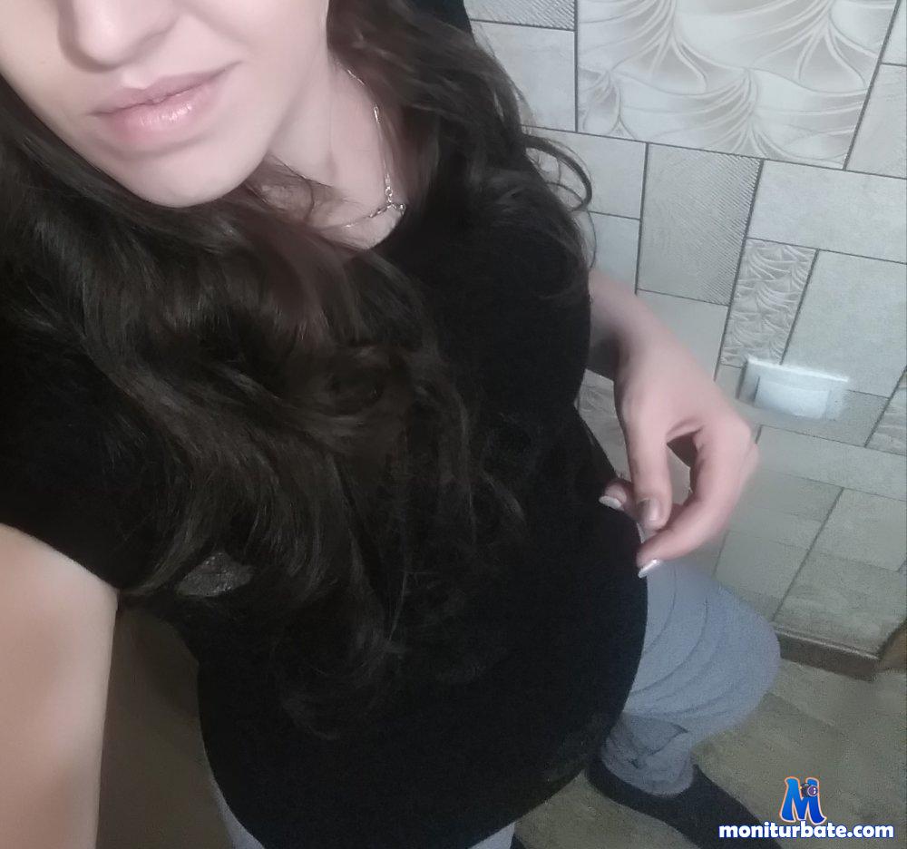 NiceKriti Stripchat performer girls age Young do Dance do Striptease specific Shaven ethnicity White hair Color Black body Type Medium small Audience auto Tag New private Price Eight
