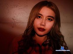 LimLiora stripchat livecam performer profile
