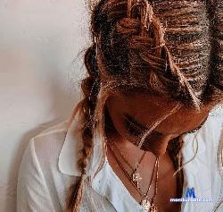 Avril_Love stripchat livecam performer profile