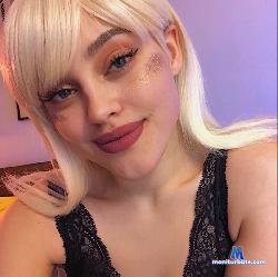 Gentle_Moon stripchat livecam performer profile