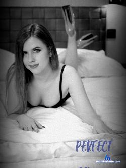 Kelsey_YOUNG stripchat livecam performer profile