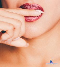 AilenaQueen stripchat livecam performer profile