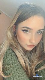 Two_sweet_PussY stripchat livecam show performer room profile