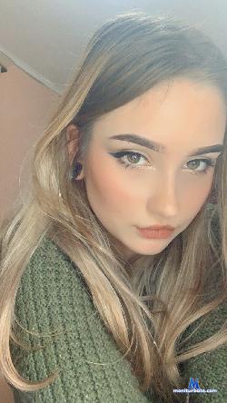 Two_sweet_PussY stripchat livecam performer profile