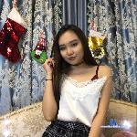 toriamii stripchat livecam show performer room profile