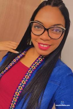 Robyn_Queen stripchat livecam performer profile