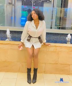 SeraScorpio stripchat livecam performer profile