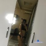 MiaPerri_ stripchat livecam show performer room profile