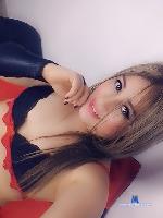 kimberlydaring stripchat livecam show performer room profile