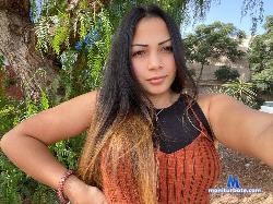 LucyGirlxXx stripchat livecam performer profile