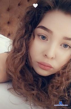 EveQLeddont stripchat livecam performer profile