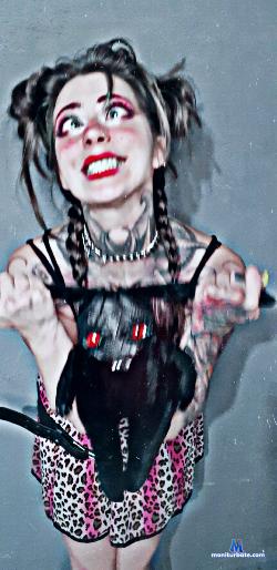 Lulla_Wolf stripchat livecam performer profile