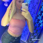 GigiAllens stripchat livecam show performer room profile