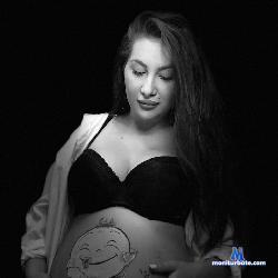 CurvyCrush stripchat livecam performer profile