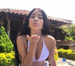 EvaBennett stripchat livecam performer profile