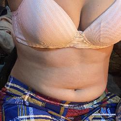 minaji90 stripchat livecam performer profile