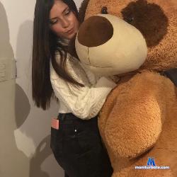 Sharlottefresita stripchat livecam performer profile