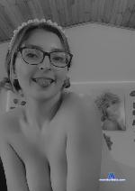 shashahot-hot stripchat livecam show performer room profile