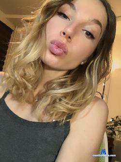 hottymilana stripchat livecam performer profile