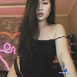 Molly_Moor stripchat livecam performer profile