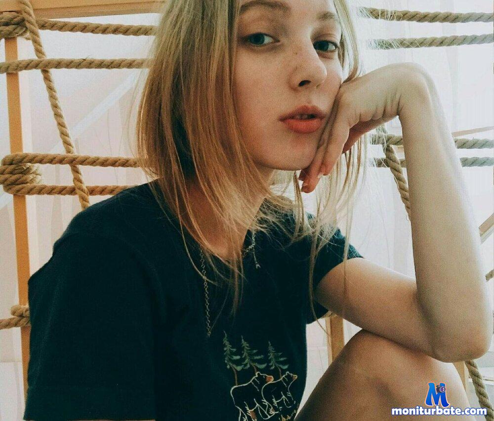 Julik1Mi Stripchat performer girls age Young auto Tag Best Privates do Dance do Play Games specific Shaven ethnicity White body Type Petite do Talk hair Color Black tag Language Russian Speaking subculture Housewives small Audience private Price Eight