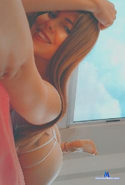 carolinesmalls stripchat livecam performer profile