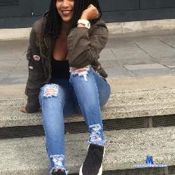 sharon_ebony stripchat livecam performer profile