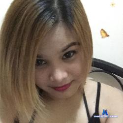 trixie15 stripchat livecam performer profile