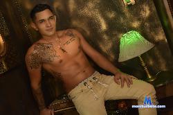 FantasticHouse stripchat livecam performer profile