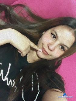 sara_magic stripchat livecam performer profile