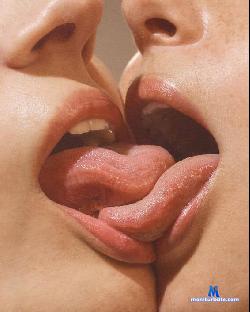 HenriettaBible stripchat livecam performer profile