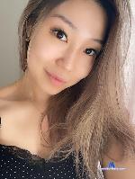 moon_love stripchat livecam show performer room profile