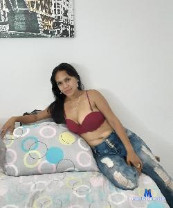 NadiaMayer stripchat livecam performer profile