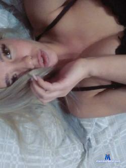 -Queen-Sindel- stripchat livecam performer profile