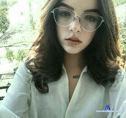 ChamFleydi stripchat livecam performer profile