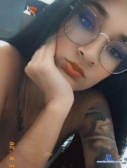 Mylu17_ stripchat livecam performer profile