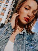 LuissaL_ stripchat livecam show performer room profile