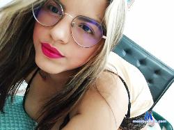 connie_hot69 stripchat livecam performer profile