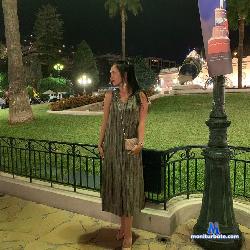 LesssySpringgg stripchat livecam performer profile