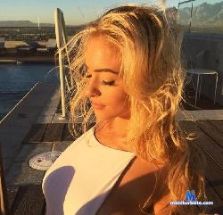 First_milly stripchat livecam performer profile