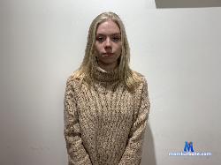 SofyMazerly stripchat livecam performer profile