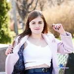 CarenCovia stripchat livecam show performer room profile